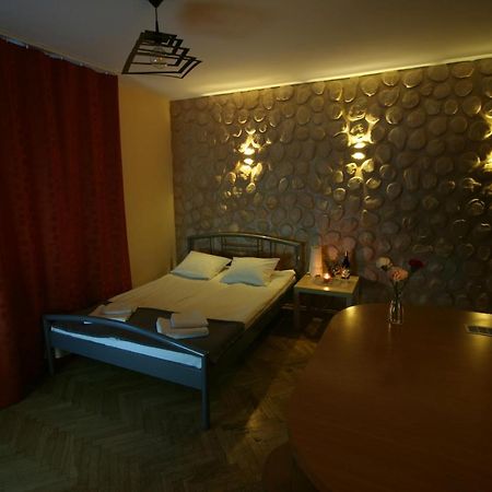 Apartamenty Varsovie Zlota 60 Varsóvia Exterior foto