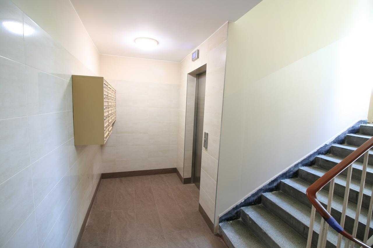 Apartamenty Varsovie Zlota 60 Varsóvia Exterior foto