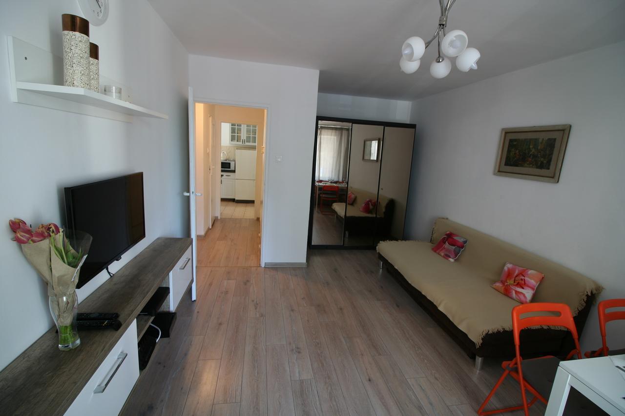 Apartamenty Varsovie Zlota 60 Varsóvia Exterior foto