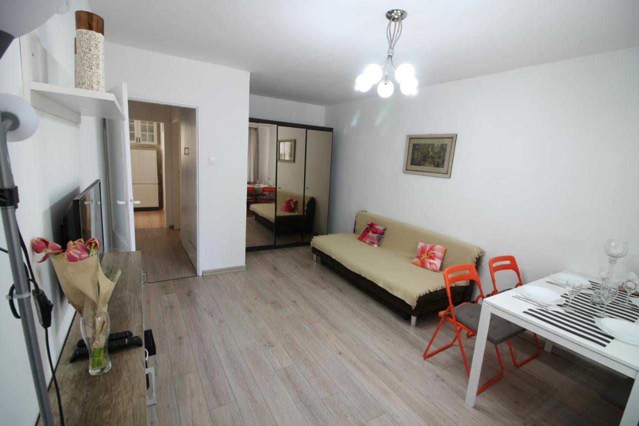 Apartamenty Varsovie Zlota 60 Varsóvia Exterior foto