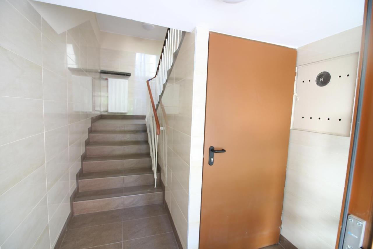 Apartamenty Varsovie Zlota 60 Varsóvia Exterior foto