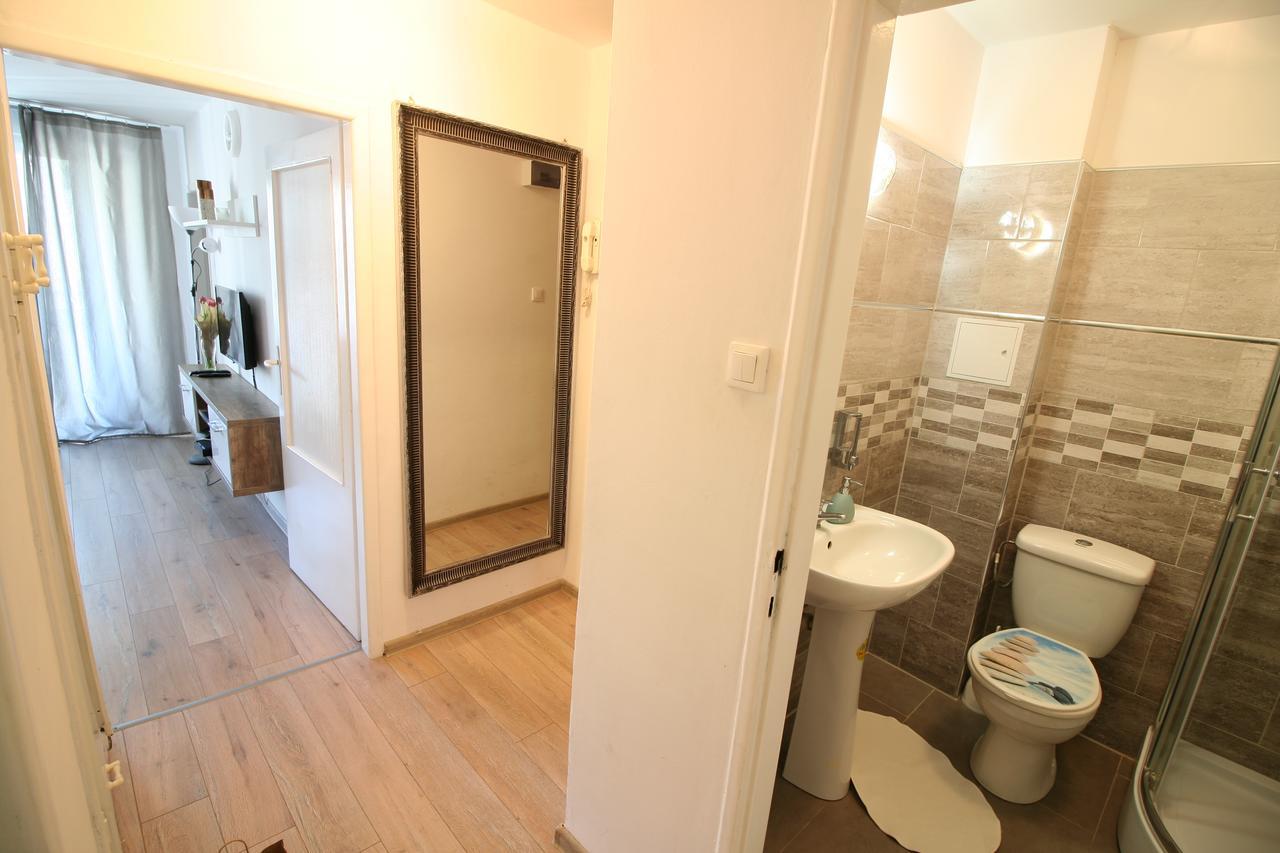 Apartamenty Varsovie Zlota 60 Varsóvia Exterior foto