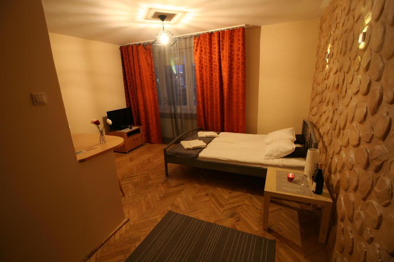 Apartamenty Varsovie Zlota 60 Varsóvia Exterior foto