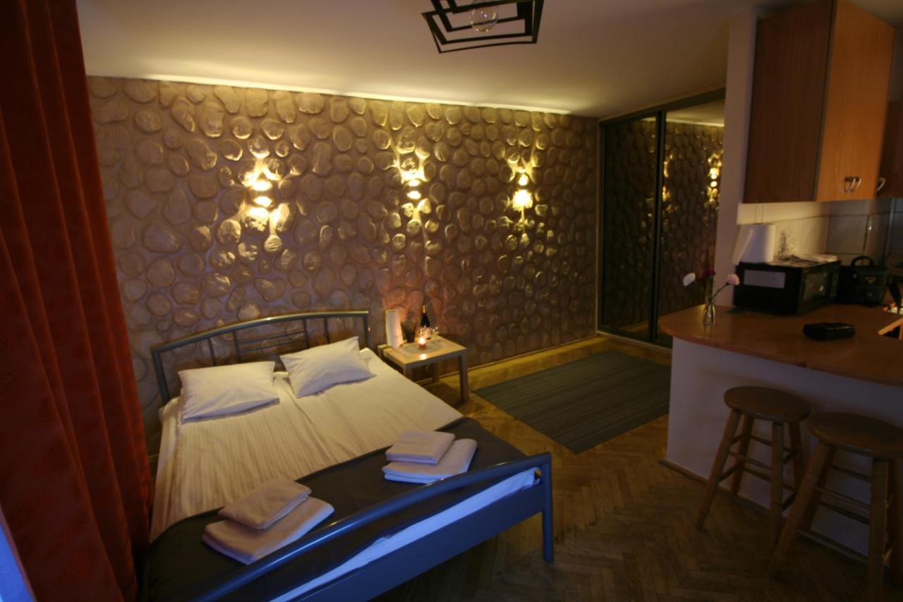 Apartamenty Varsovie Zlota 60 Varsóvia Exterior foto