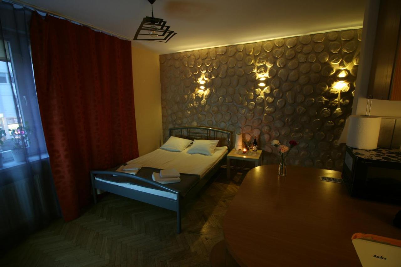 Apartamenty Varsovie Zlota 60 Varsóvia Exterior foto